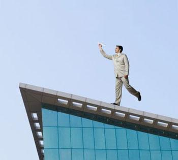 Против атомного вооружения и чрезвычайных законов